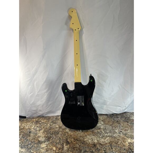 PS3 Fender Stratocaster Wireless Rock Band Guitar Playstation Wireless No Dongle - Picture 2 of 3